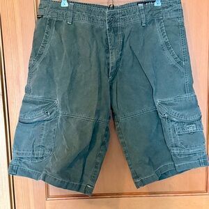 Men's Kuhl size 34 shorts